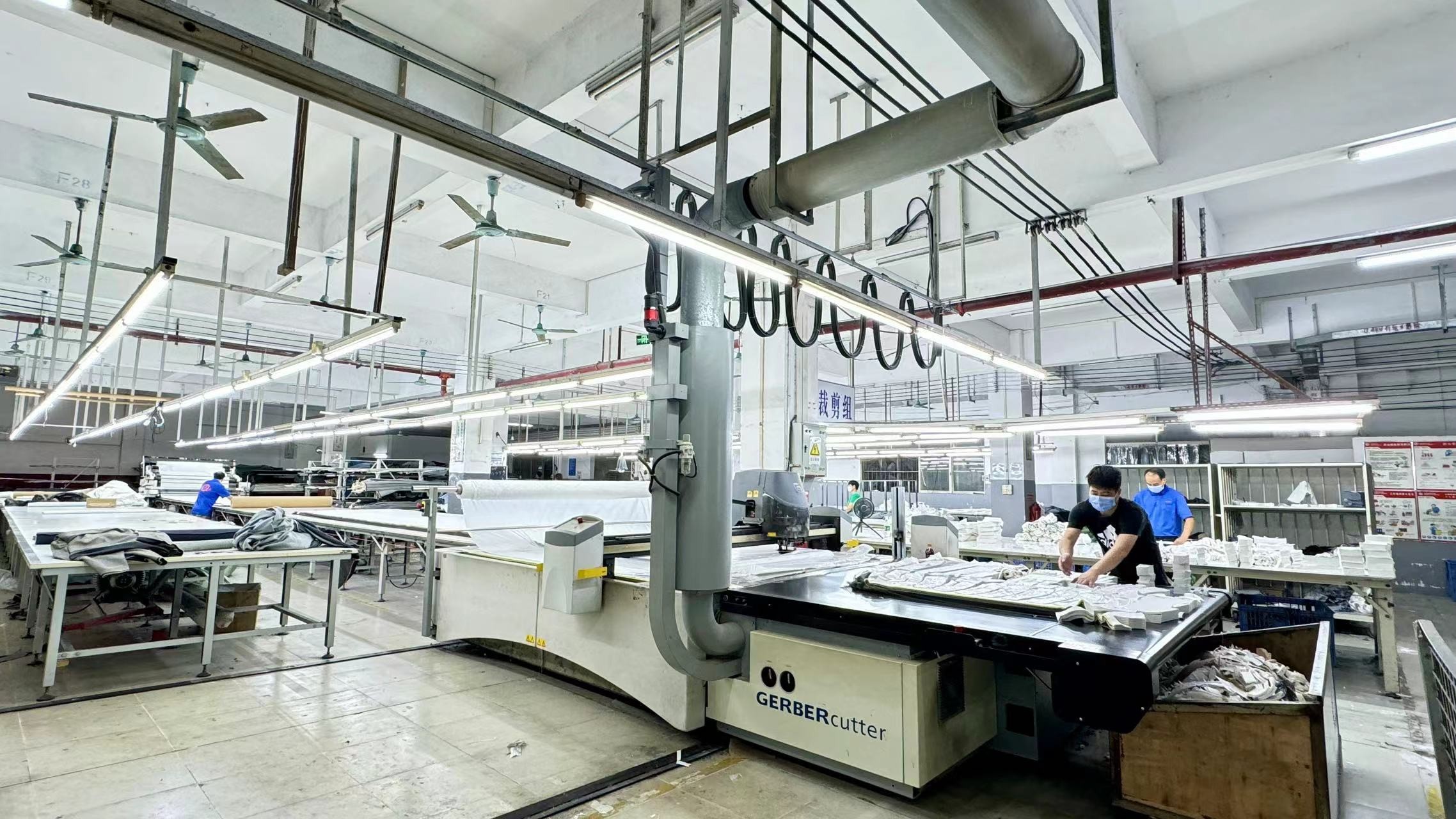 Guangdong Shunde Leka Clothing Design Co., Ltd কারখানা উত্পাদন লাইন